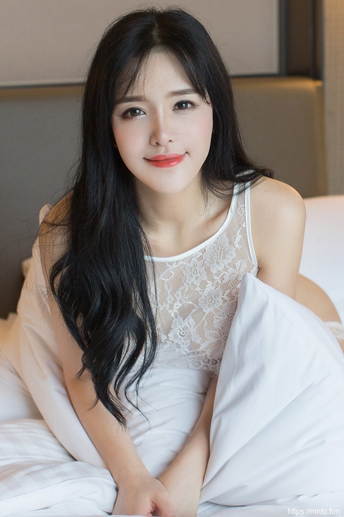 咪咪大的女人就是自信