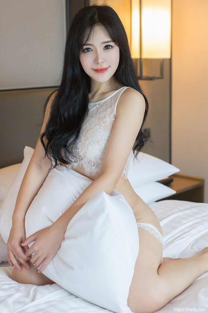 咪咪大的女人就是自信