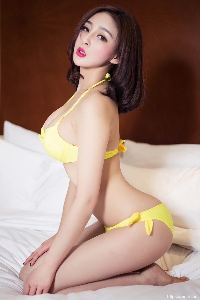 漂亮少妇寂寞久了什么姿势都可以摆