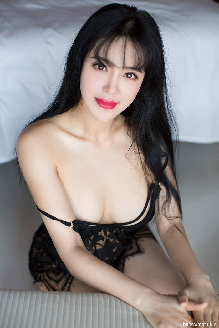 刘钰儿性感内衣秀