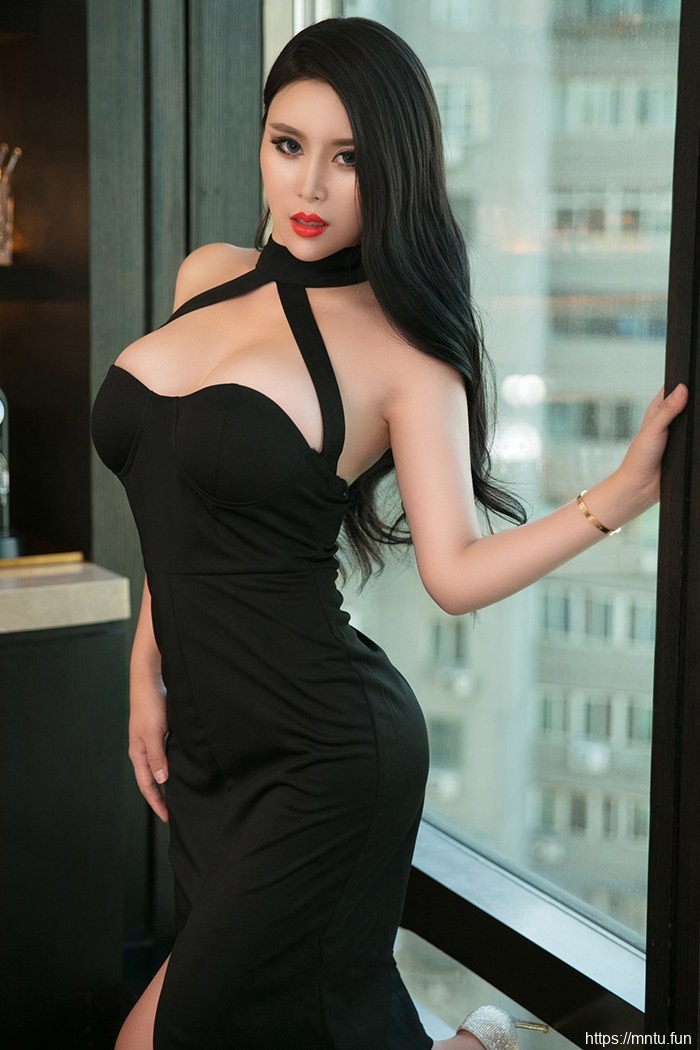 性感少妇气质非凡