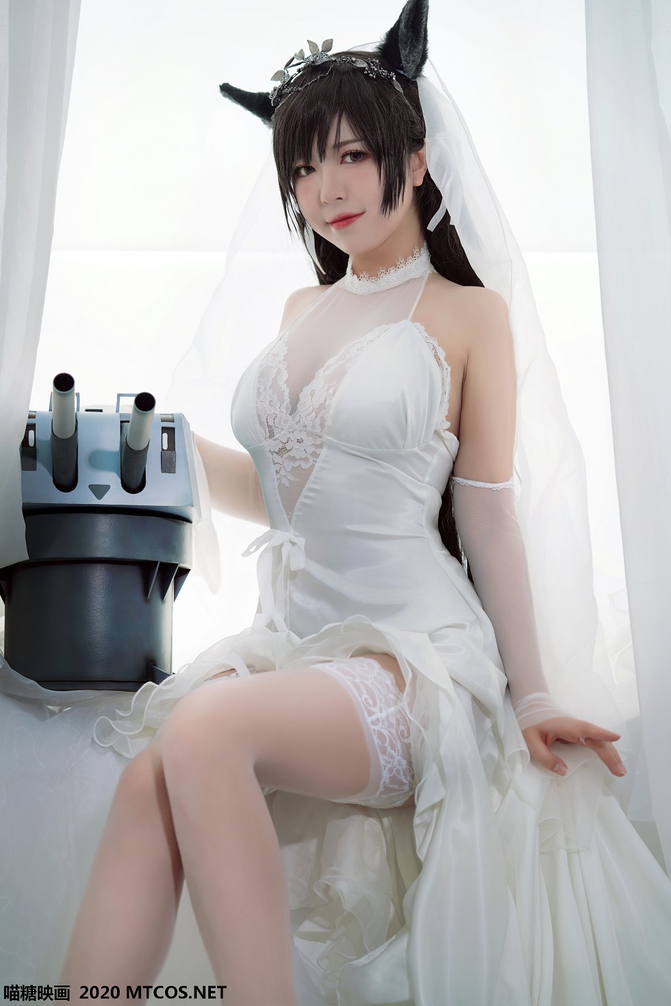 [喵糖映画]Vol.115_白色蕾丝妹子私房婚纱爱宕主题透视秀傲人豪乳撩人诱惑写真30P