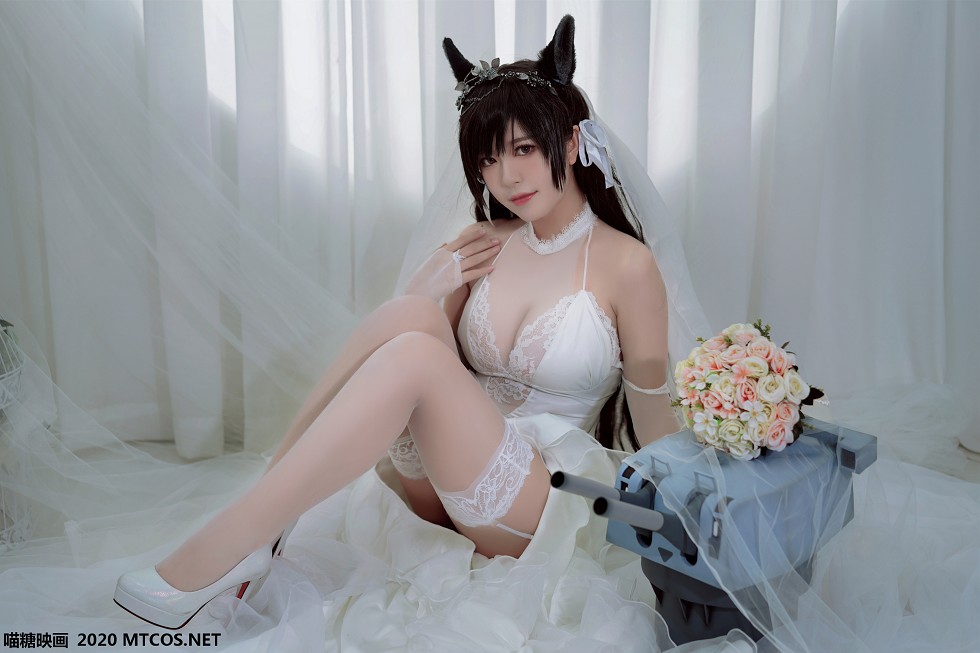 [喵糖映画]Vol.115_白色蕾丝妹子私房婚纱爱宕主题透视秀傲人豪乳撩人诱惑写真30P