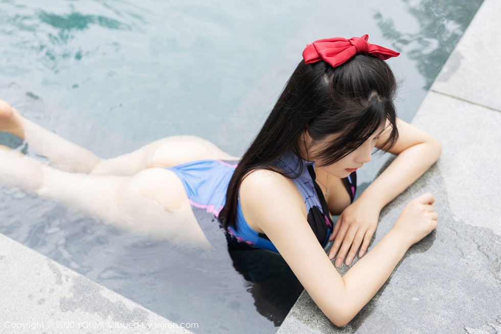 [YouMi尤蜜荟]Vol.474_女神娜露Selena三亚旅拍泳池性感比基尼秀火辣身材诱惑写真76P