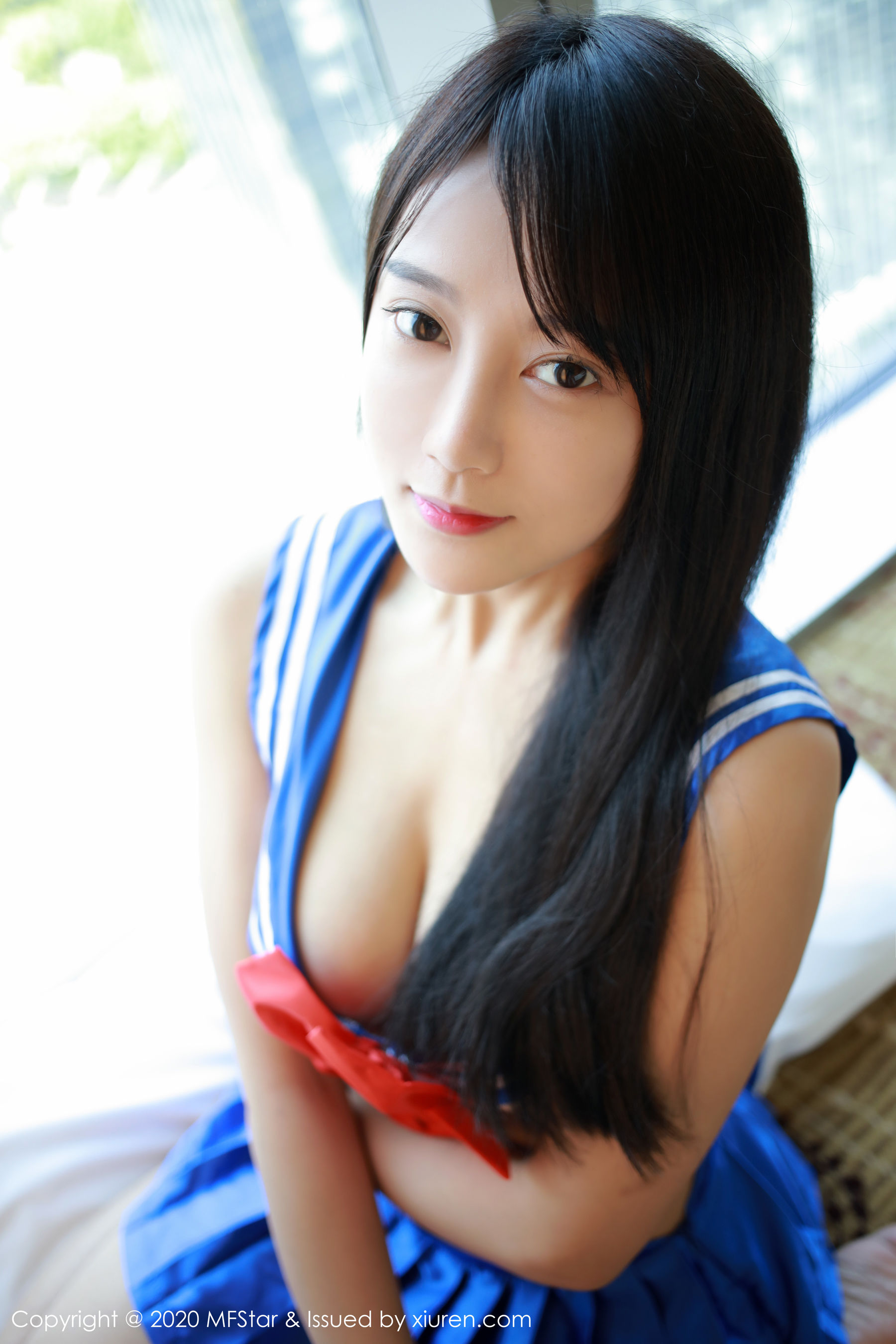 [模范学院MFStar] Vol.285 何嘉颖 《JK制服》 写真集