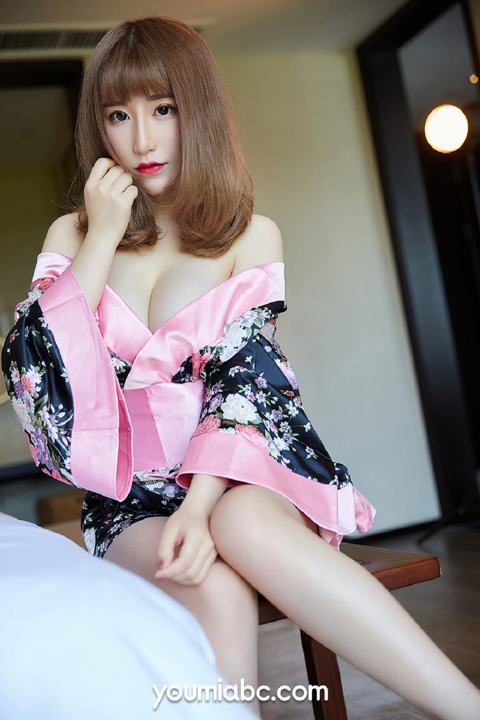 [YouMi尤蜜]Vol.213_嫩模绯月樱Cherry私房日式和服+薄纱兔女郎秀火辣身材诱惑写真53P