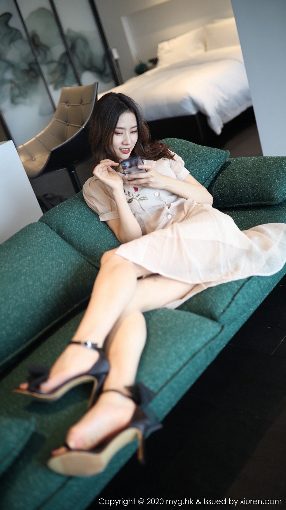 [MyGirl美媛馆]Vol.447_嫩模方子萱大理旅拍私房典雅长裙半脱秀完美身材诱惑写真92P