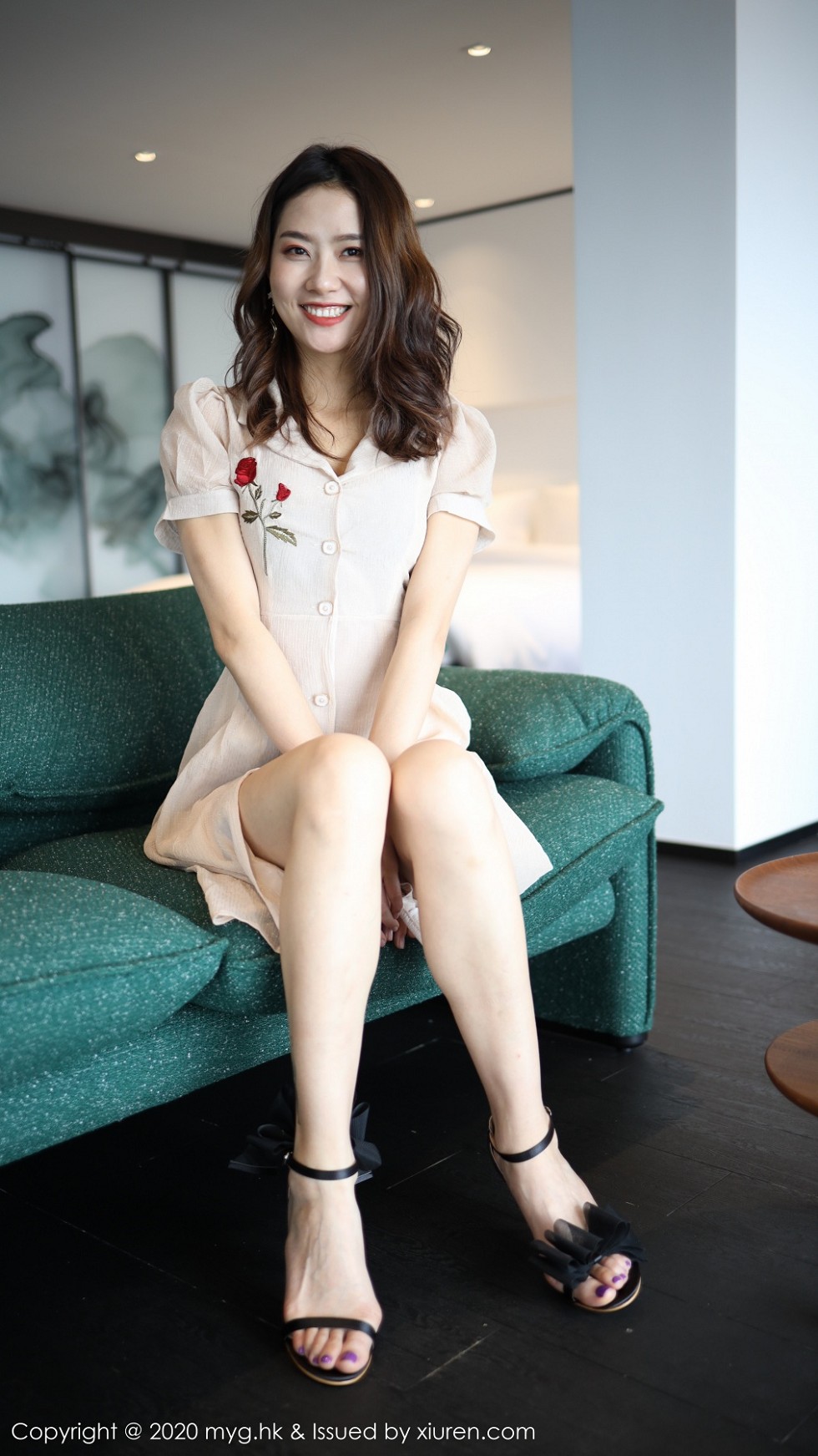 [MyGirl美媛馆]Vol.447_嫩模方子萱大理旅拍私房典雅长裙半脱秀完美身材诱惑写真92P