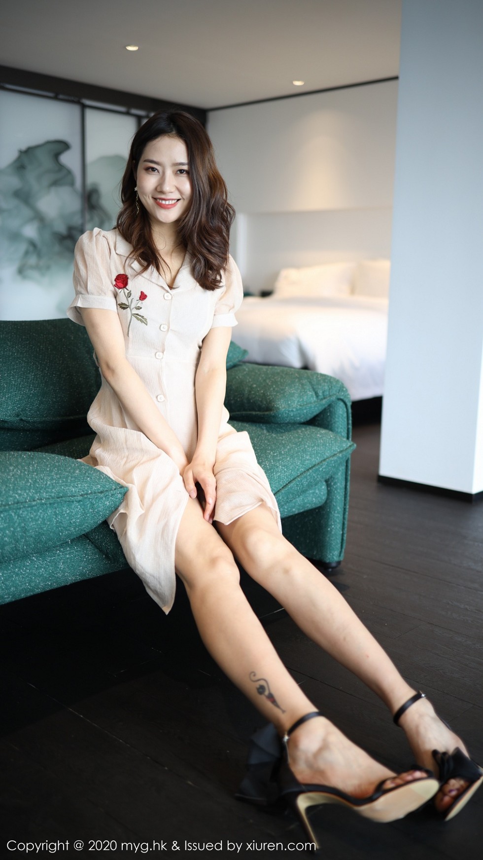 [MyGirl美媛馆]Vol.447_嫩模方子萱大理旅拍私房典雅长裙半脱秀完美身材诱惑写真92P