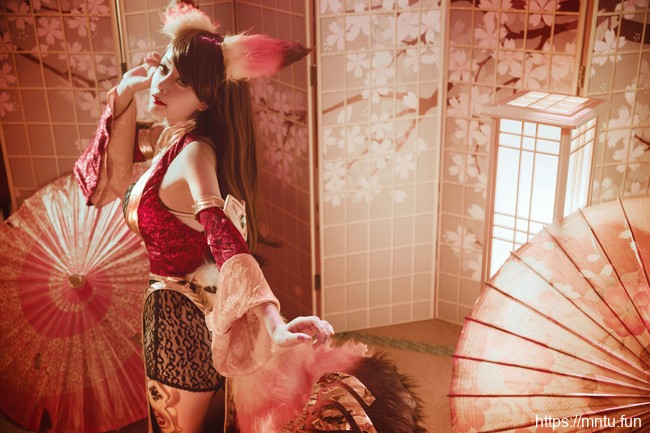 蜜丝公馆花小骨COS王者荣耀阿狸少女妲己