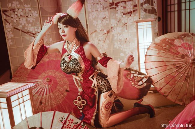 蜜丝公馆花小骨COS王者荣耀阿狸少女妲己