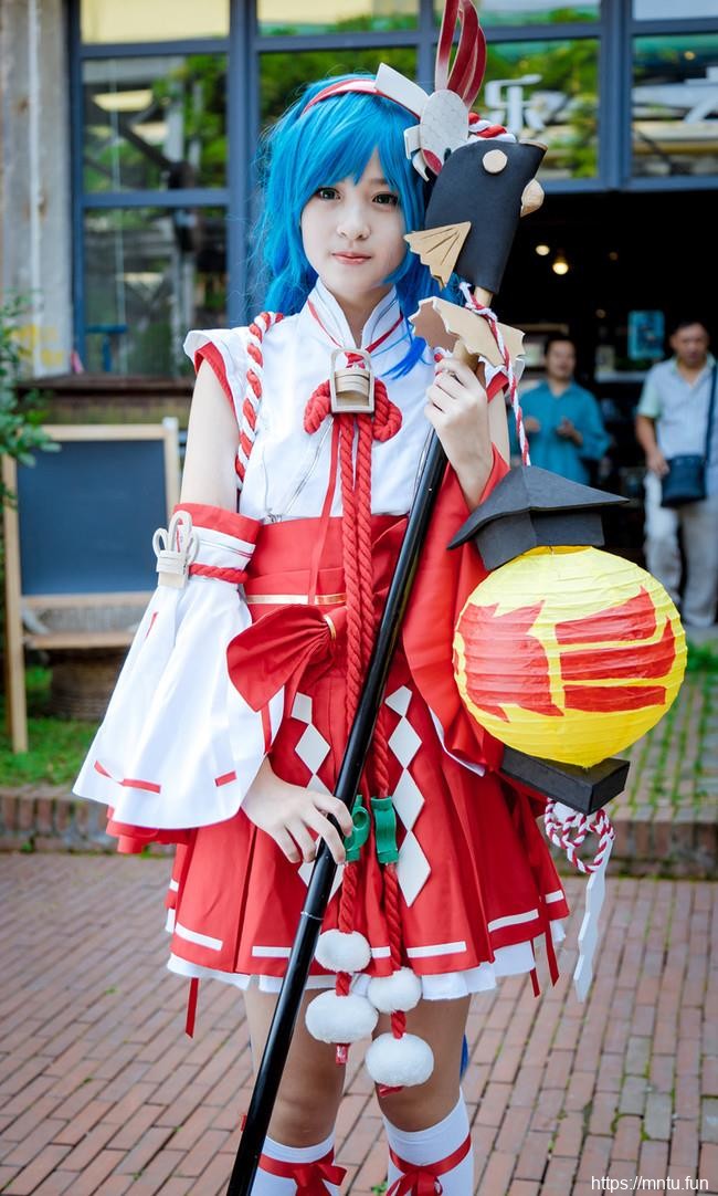 巴蜀女孩vllian扮演COS王者荣耀伊势巫女大乔