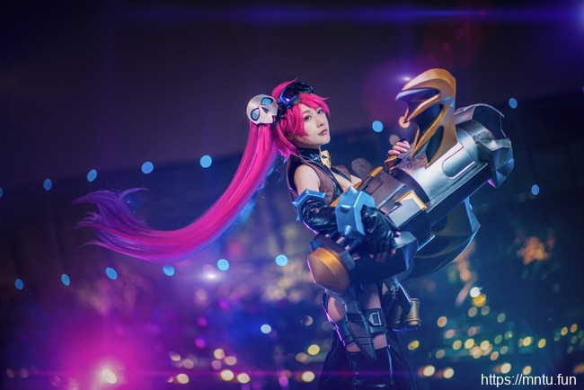 纯情少女北川白鸟COS王者荣耀杀手不太冷孙尚香