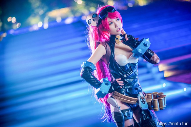 纯情少女北川白鸟COS王者荣耀杀手不太冷孙尚香