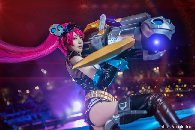 纯情少女北川白鸟COS王者荣耀杀手不太冷孙尚香