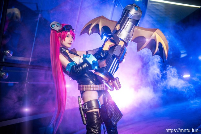 纯情少女北川白鸟COS王者荣耀杀手不太冷孙尚香