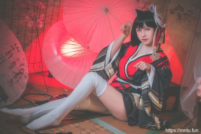 萝莉美少女薇薇薇EI喂喂COS碧蓝航线山城