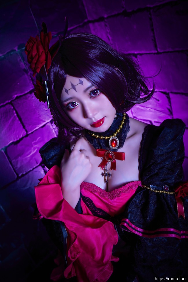 清纯萝莉sharon纱容COSPLAY王者荣耀露娜