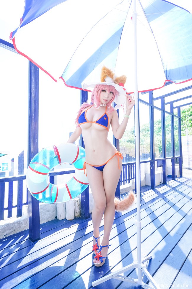 萌系御姐ElyEE子COS扮演Fate-Grand-Order泳裝玉藻前