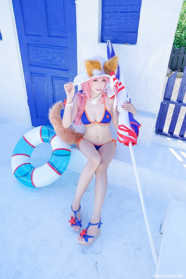 萌系御姐ElyEE子COS扮演Fate-Grand-Order泳裝玉藻前