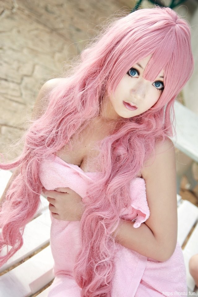 新加坡软妹子忧糯Yonor童颜巨乳COSPLAY角色扮演