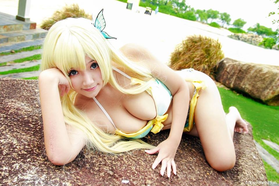 新加坡软妹子忧糯Yonor童颜巨乳COSPLAY角色扮演