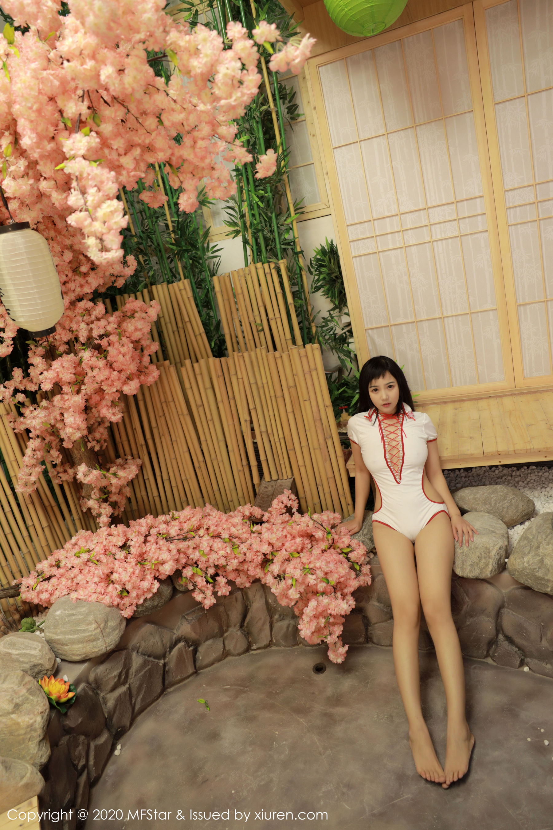 [模范学院MFStar] Vol.297 徐微微mia 《童颜欧派绝佳身材》 写真集