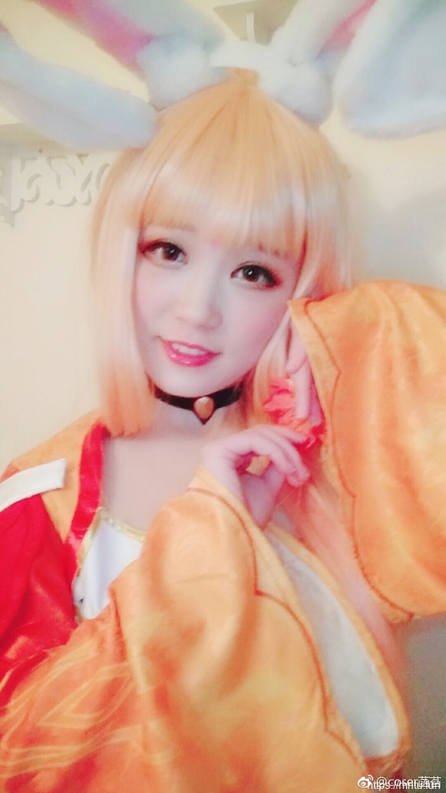 清纯美女coser菡萏兽耳COSPLAY王者荣耀公孙离