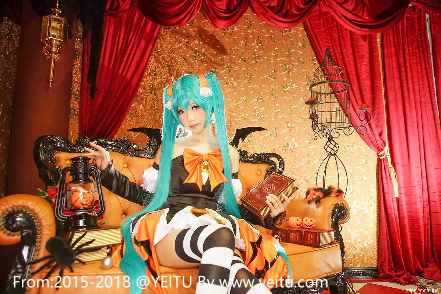 双马尾美女ElyEE子COS扮演VOCALOID初音未来
