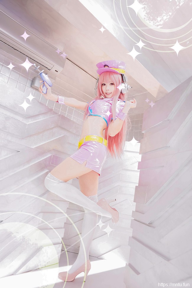 ElyEE子丝袜美腿COS宇宙警察粉色系索尼子