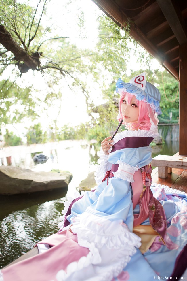 御姐ElyEE子COSPLAY扮演东方Project幽幽子