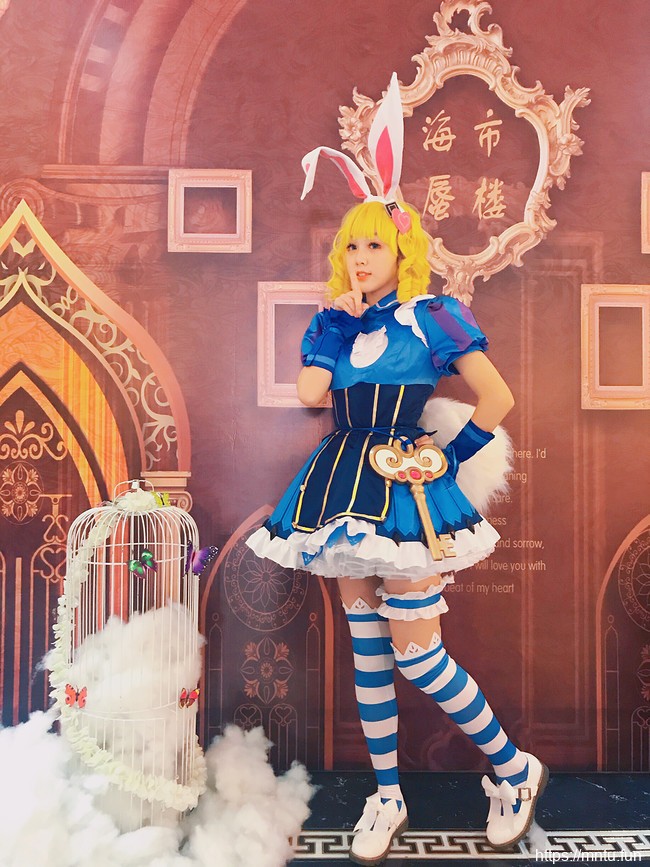 [腿控福利]美少女才不是小喵喵COS王者荣耀妲己