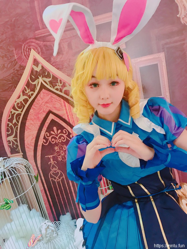 [腿控福利]美少女才不是小喵喵COS王者荣耀妲己