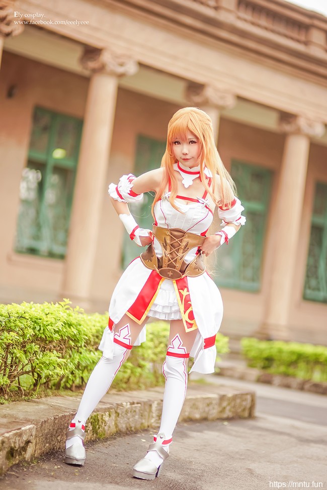 台湾妹子ElyEE子COSPLAY刀剑神域亚丝娜结城明日奈