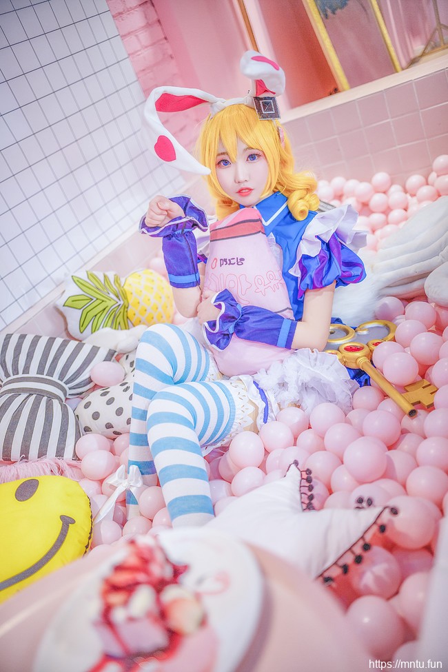 清纯萝莉炸毛兔COSPLAY王者荣耀仙境爱丽丝妲己
