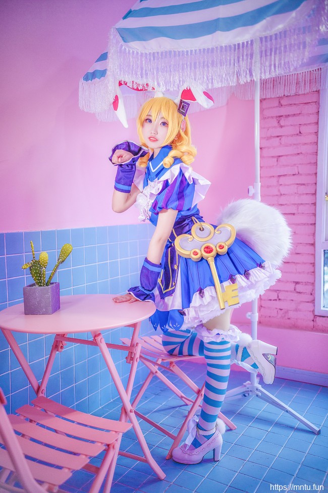 清纯萝莉炸毛兔COSPLAY王者荣耀仙境爱丽丝妲己