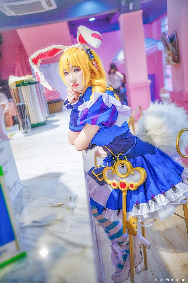 清纯萝莉炸毛兔COSPLAY王者荣耀仙境爱丽丝妲己