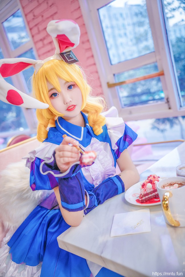 清纯萝莉炸毛兔COSPLAY王者荣耀仙境爱丽丝妲己
