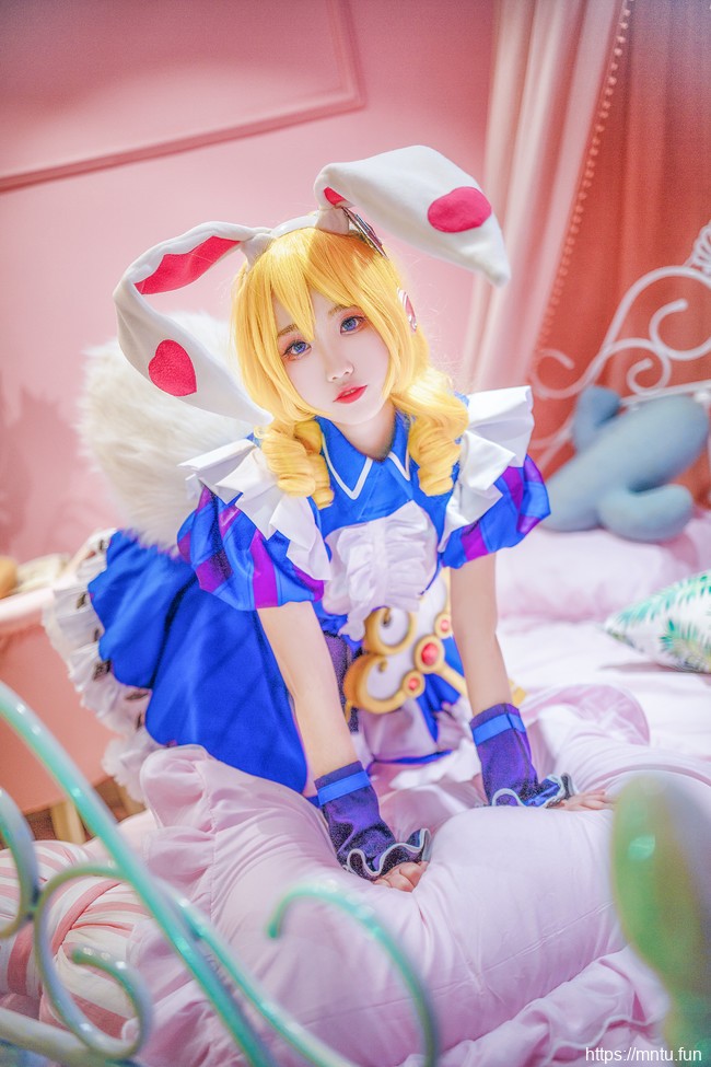 清纯萝莉炸毛兔COSPLAY王者荣耀仙境爱丽丝妲己