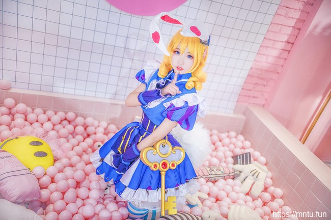 清纯萝莉炸毛兔COSPLAY王者荣耀仙境爱丽丝妲己