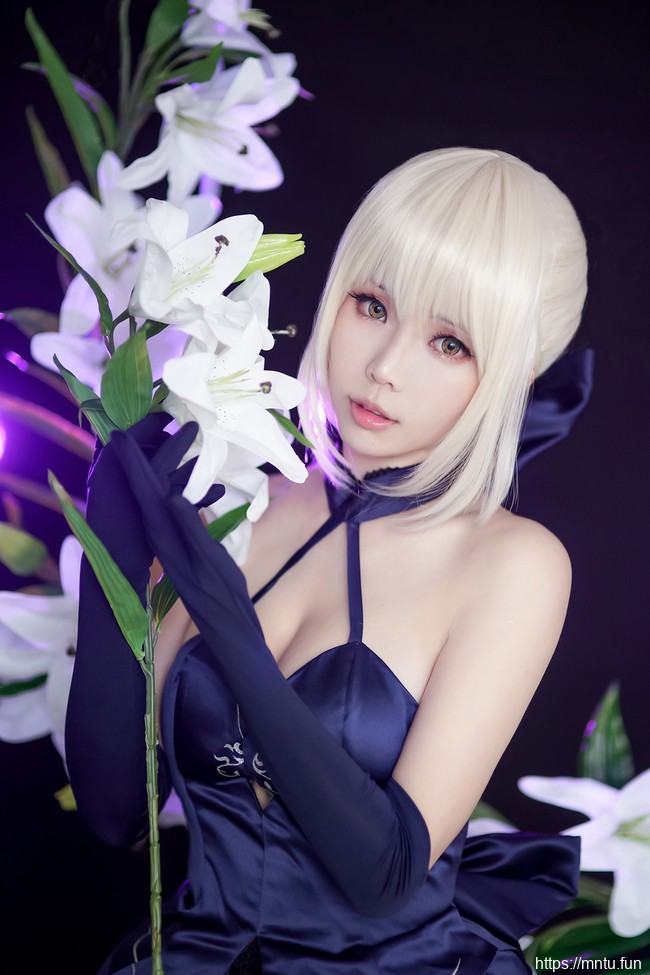 台湾少女ElyEE子扮演Fate-Grand-Order阿尔托利亚·潘德拉贡