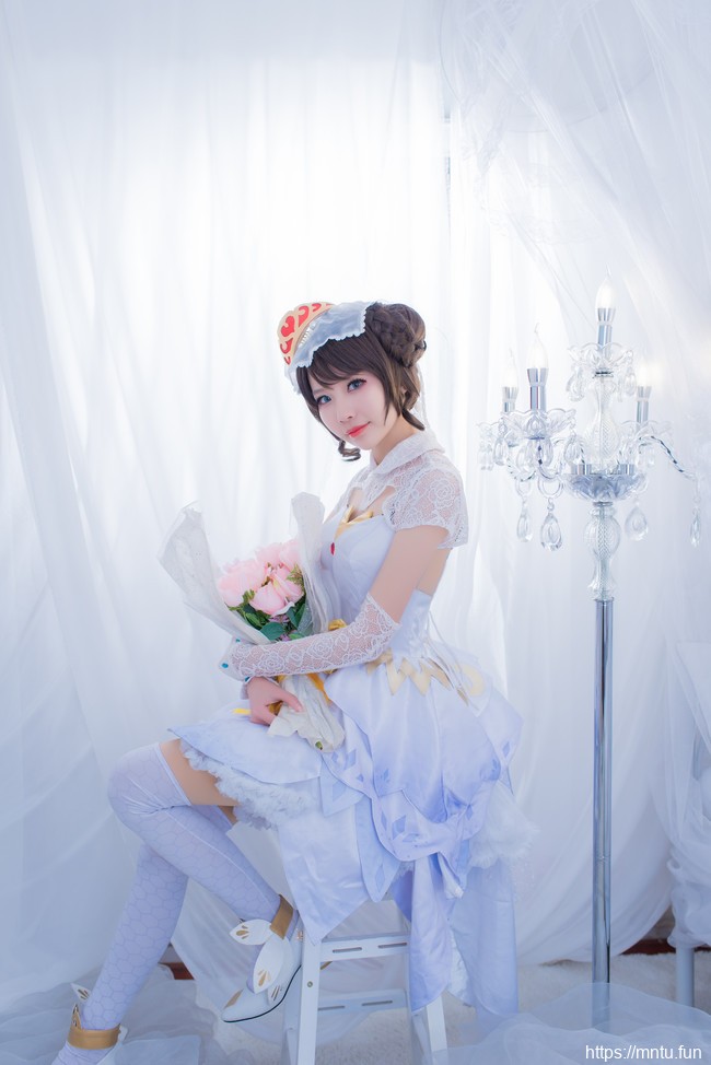 清纯萌妹子樱井咲COSPLAY王者荣耀小乔