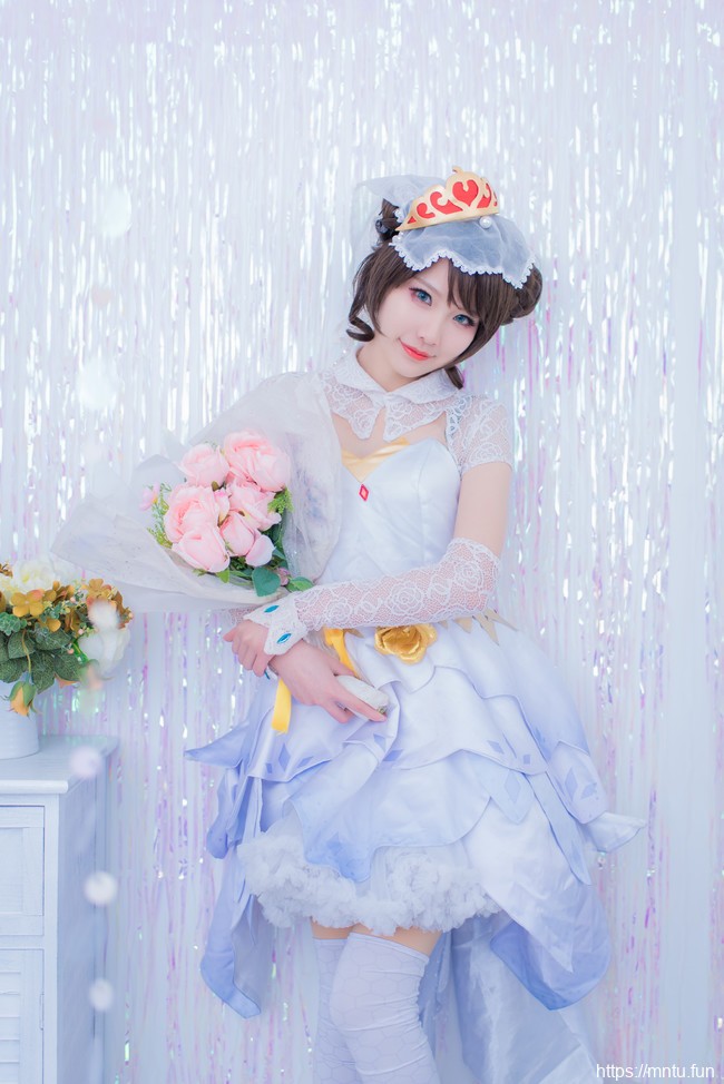 清纯萌妹子樱井咲COSPLAY王者荣耀小乔