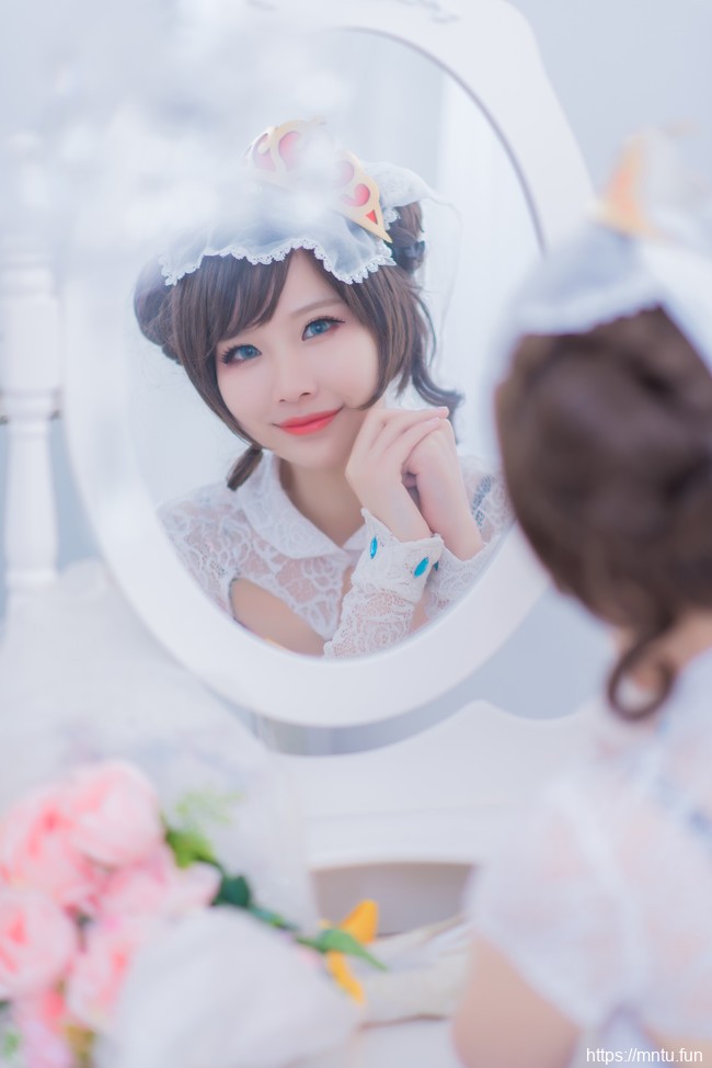 清纯萌妹子樱井咲COSPLAY王者荣耀小乔