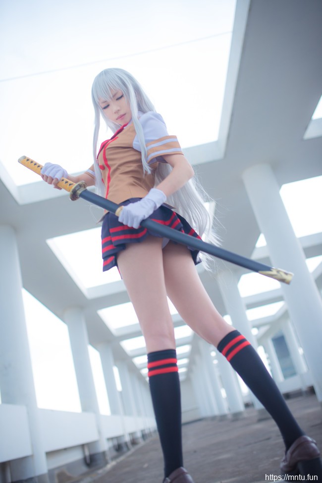 [足控福利]青青子w COS扮演一骑当千赵云子龙