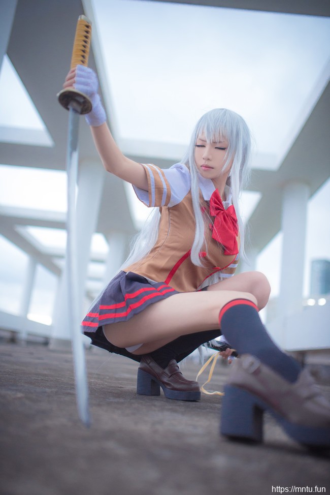 [足控福利]青青子w COS扮演一骑当千赵云子龙