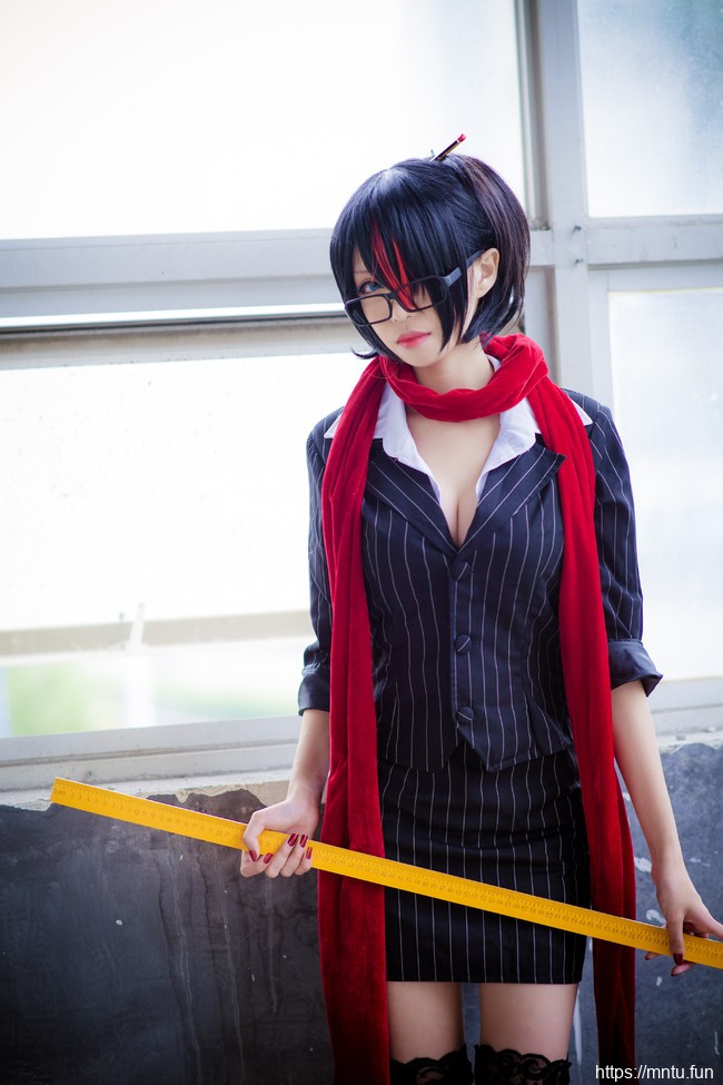 萌系妹子青青子wCOSPLAY英雄联盟无双剑姬菲奥娜