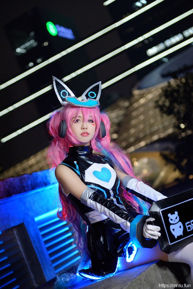 萌系萝莉小猪由绪COSPLAY王者荣耀心灵骇客安琪拉