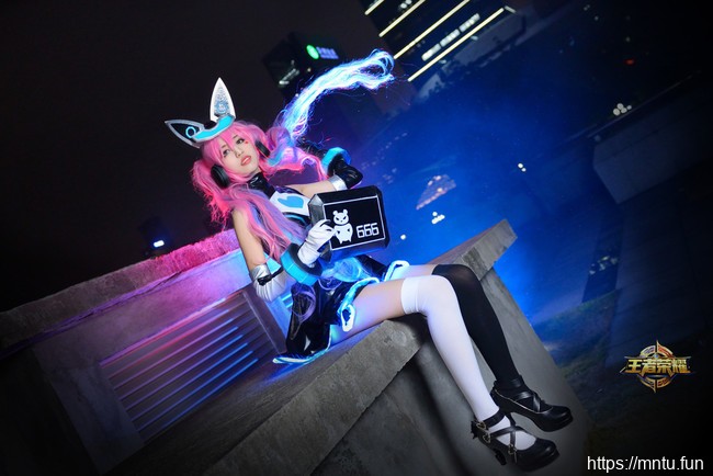 萌系萝莉小猪由绪COSPLAY王者荣耀心灵骇客安琪拉