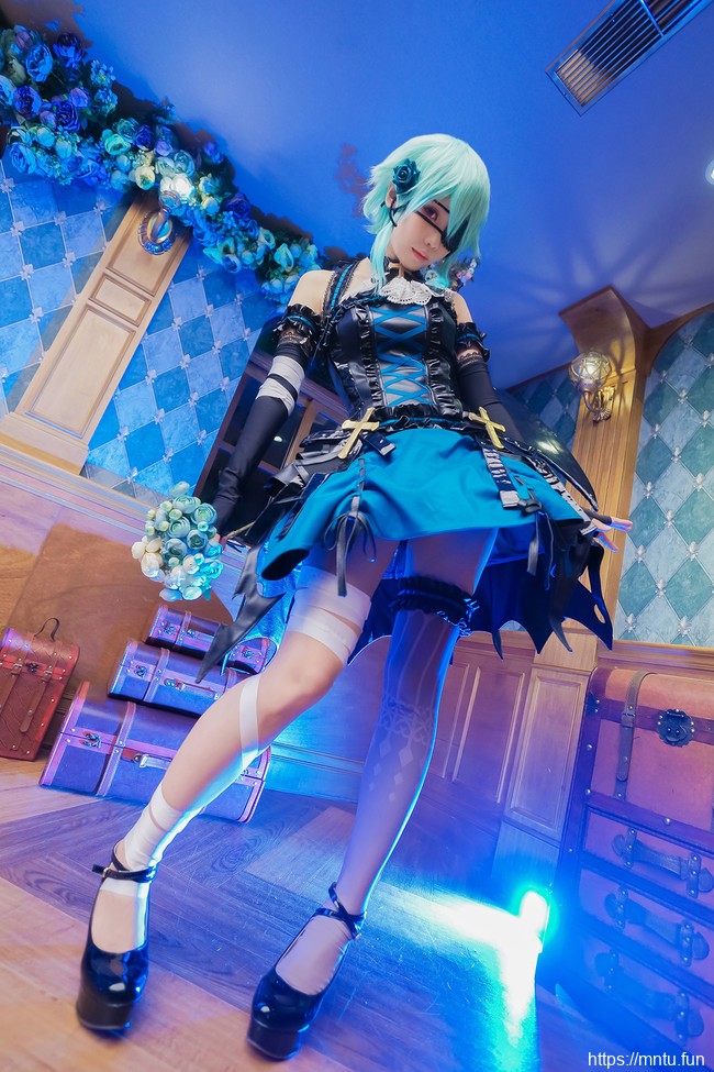 台湾萌系美少女ElyEE子COS刀剑神域哥特风朝田诗乃